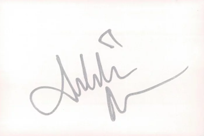Debbie Allen autograph