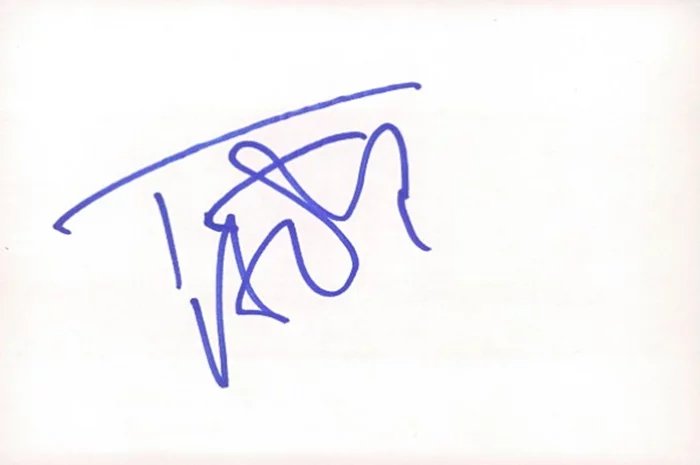 Tom Arnold autograph