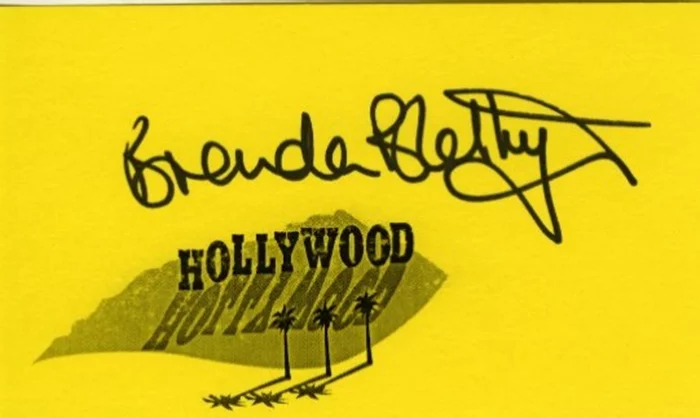 Brenda Blethyn autograph