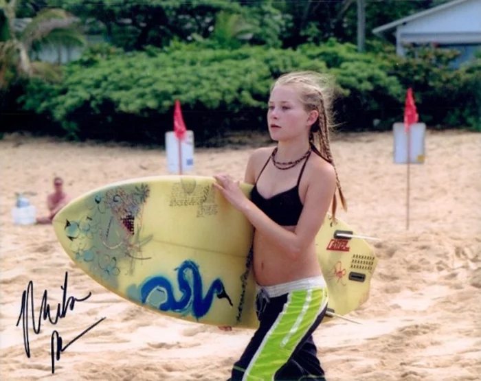 Mika Boorem autograph