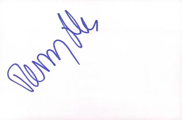 Perry Reeves autograph