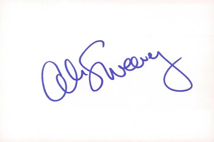 Alison Sweeney autograph