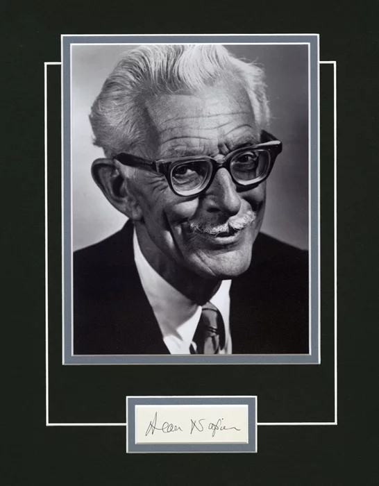 Alan Napier autograph