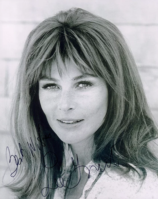 Lee Grant autograph