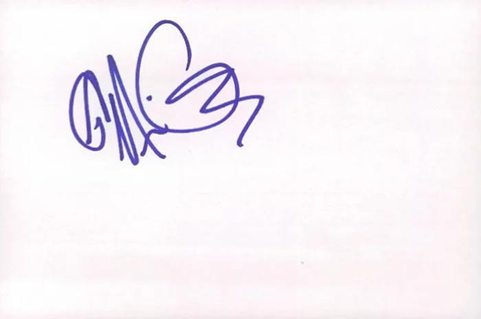 Nikka Costa autograph