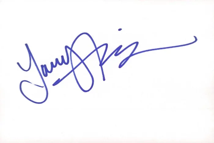 Yancey Arias autograph