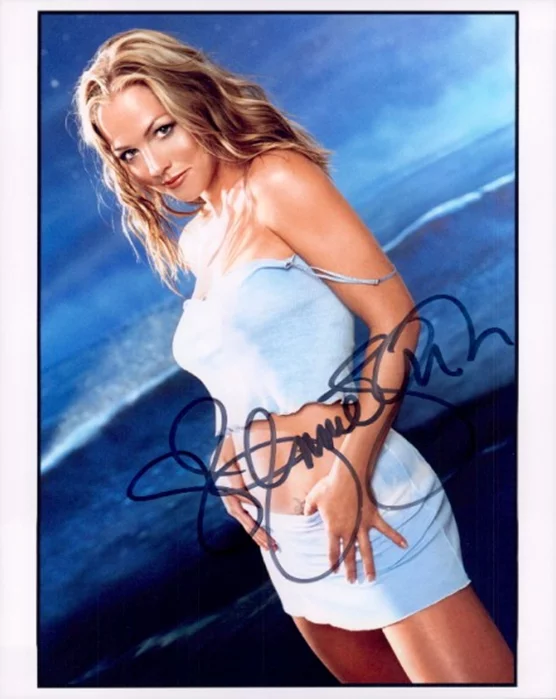 Jennie Garth autograph