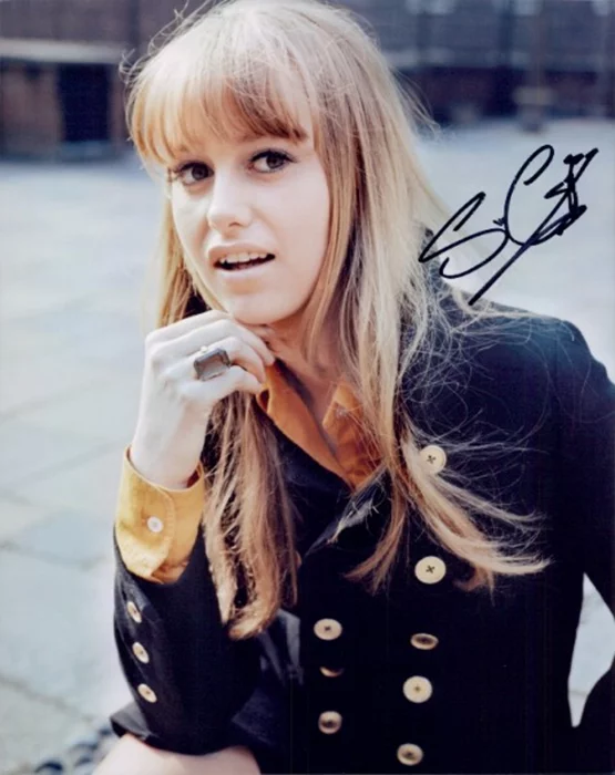 Susan George autograph