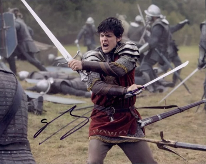 Skandar Keynes autograph