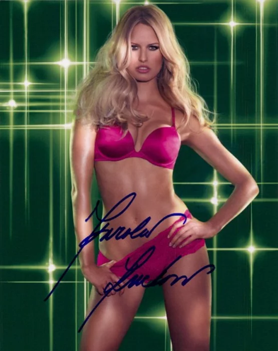Karolina Kurkova autograph