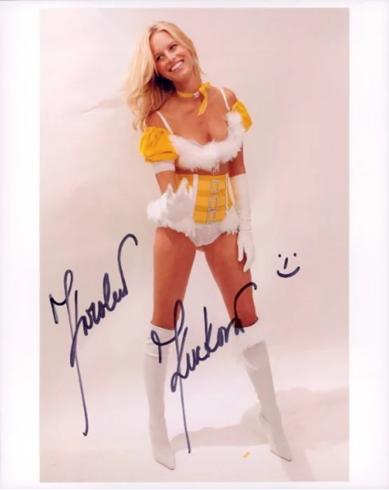 Karolina Kurkova autograph
