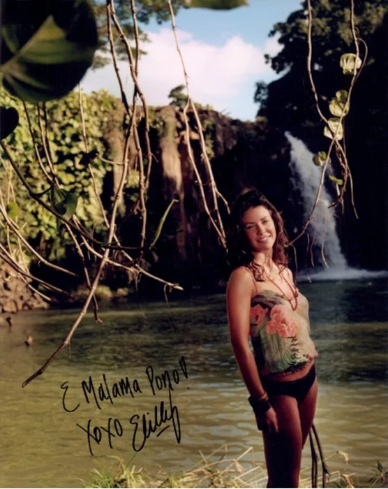 Evangeline Lilly autograph