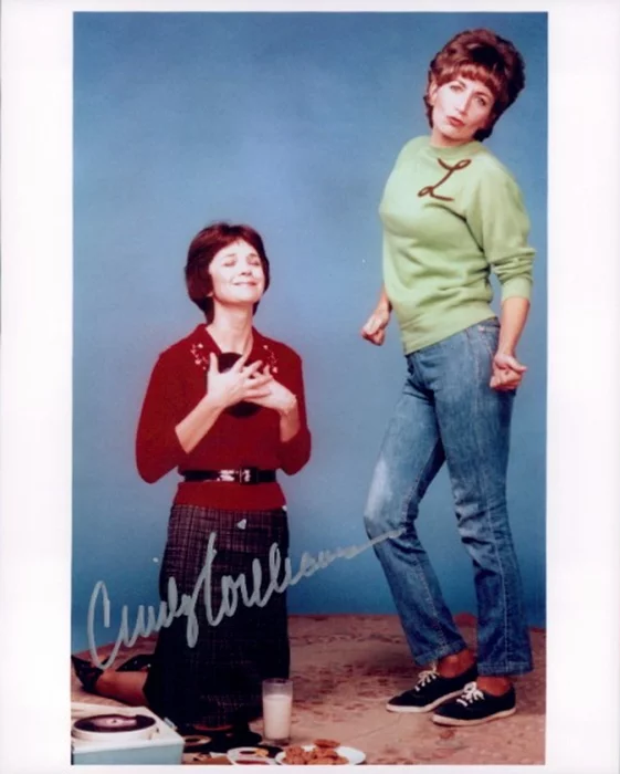 Cindy Williams autograph