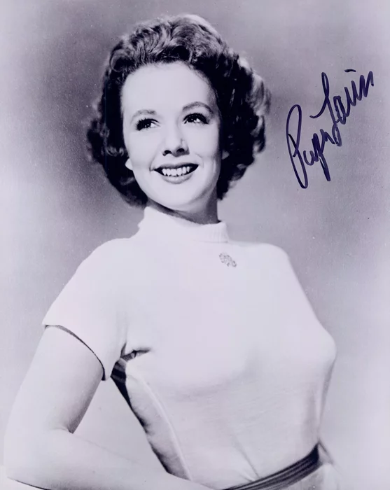 Piper Laurie autograph