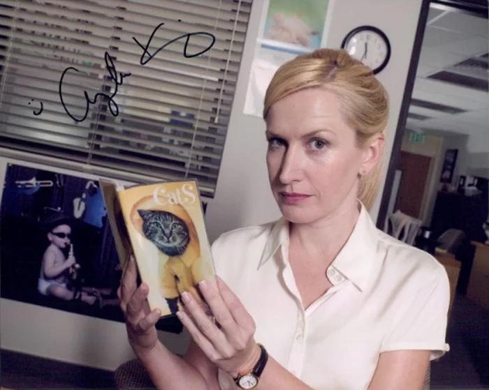 Angela Kinsey autograph