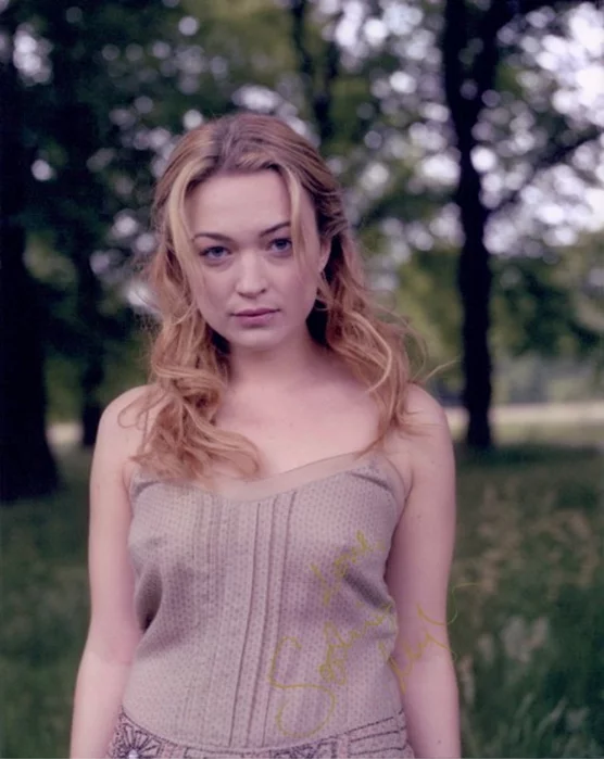 Sophia Myles autograph