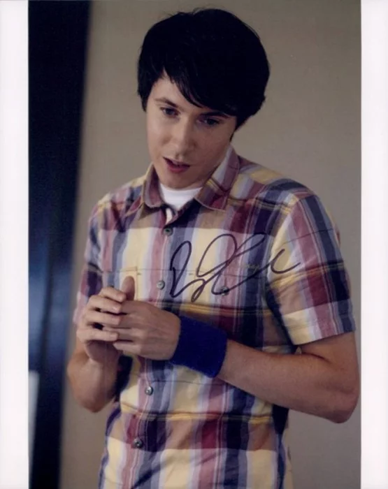 Ryan Cartwright autograph