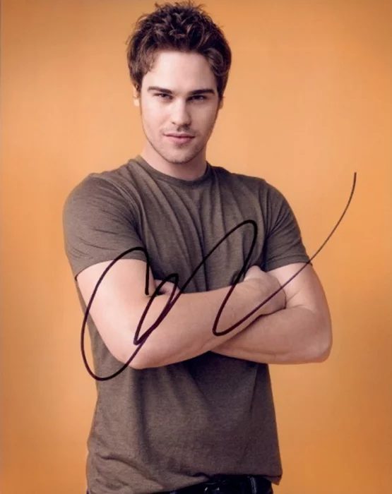 Grey Damon autograph