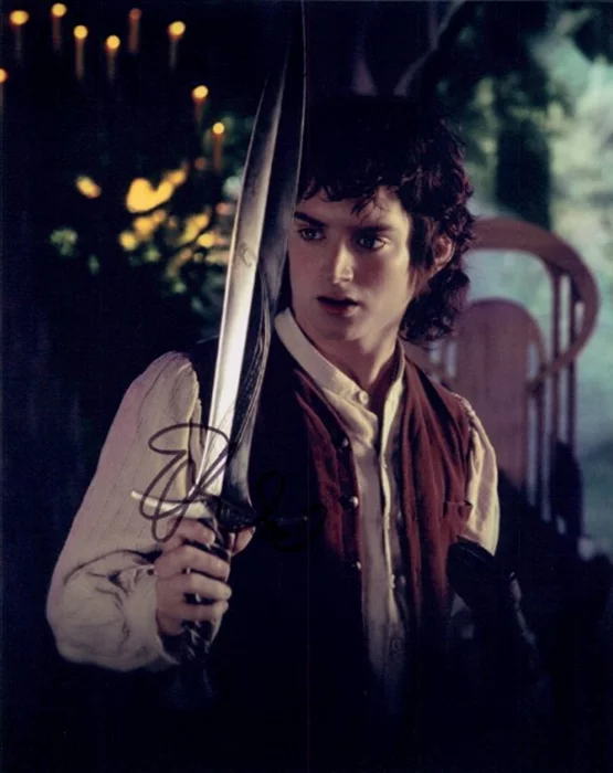 Elijah Wood autograph