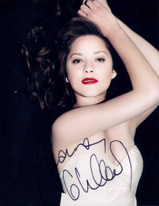 Marion Cotillard autograph