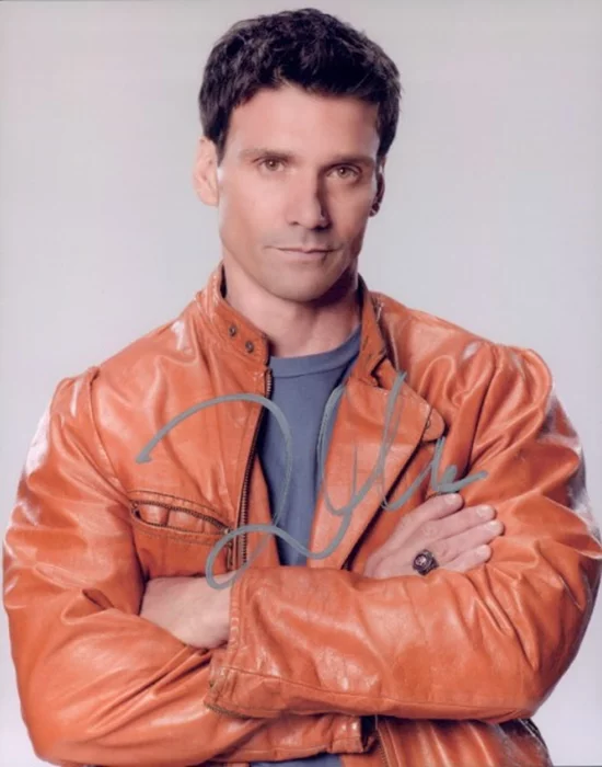 Frank Grillo autograph