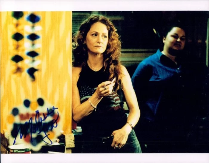 Melissa Leo autograph