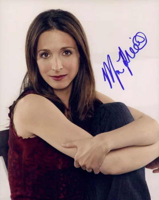Marin Hinkle autograph