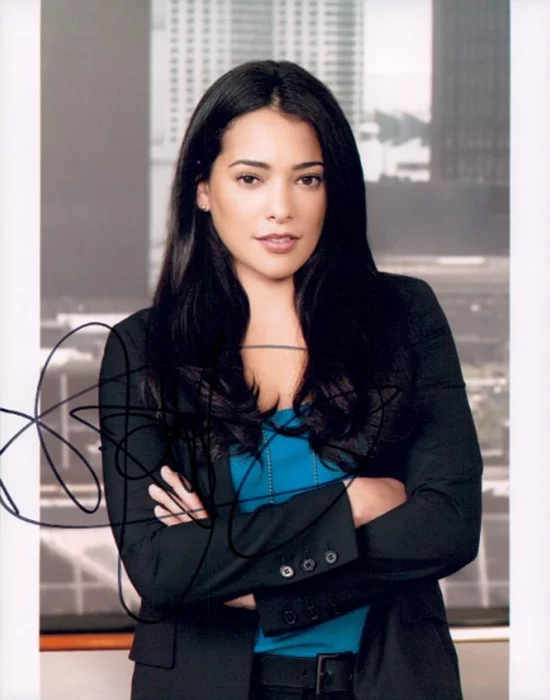 Natalie Martinez autograph