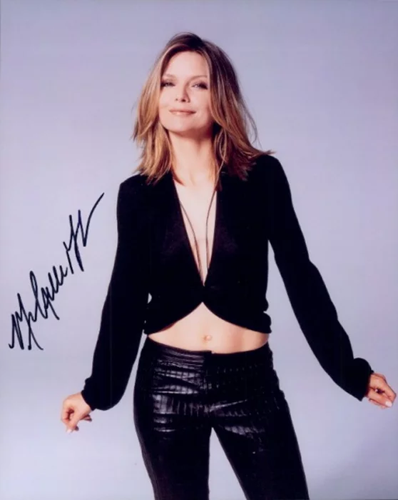 Michelle Pfeiffer autograph