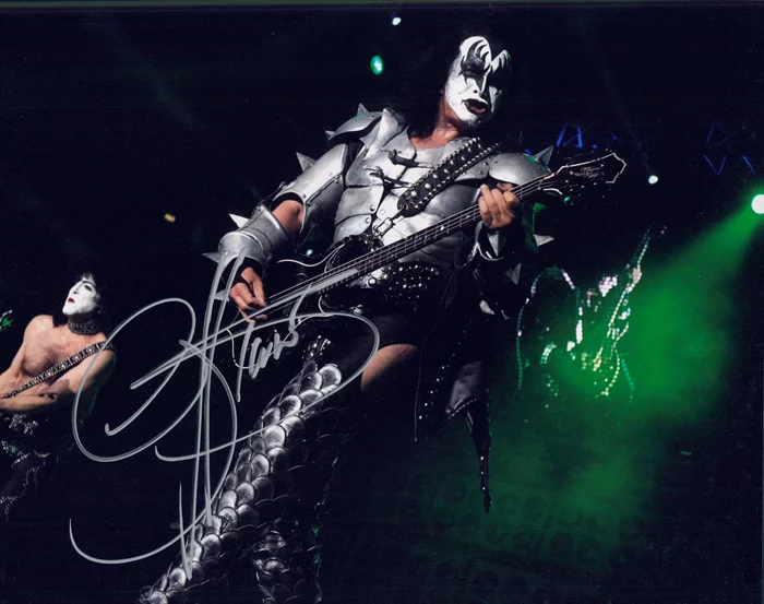Gene Simmons autograph