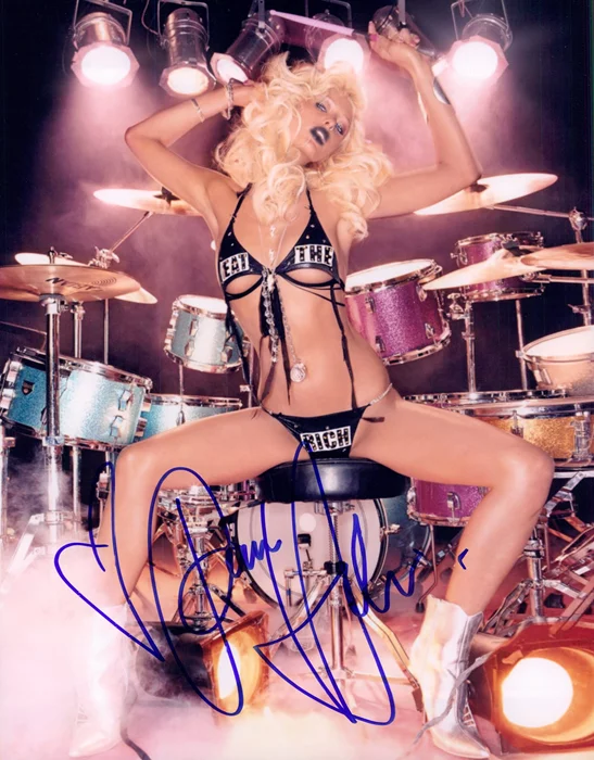 Paris Hilton autograph