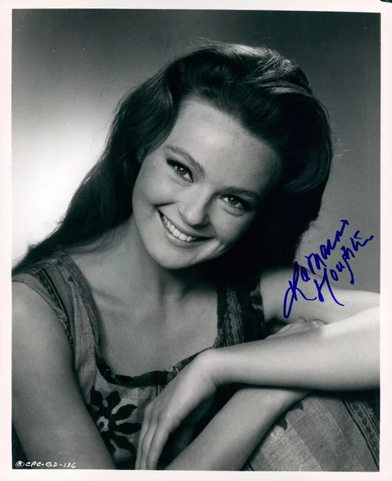 Katharine Houghton autograph