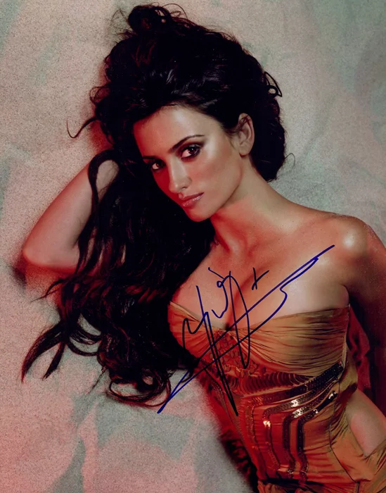 Penelope Cruz autograph