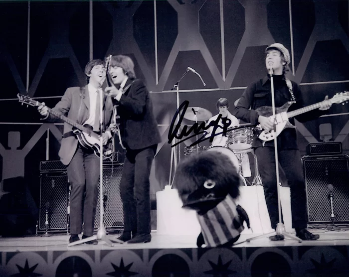 Ringo Starr autograph