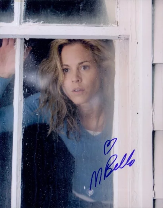 Maria Bello autograph