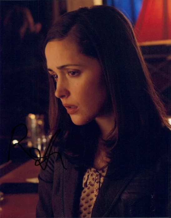 Rose Byrne autograph