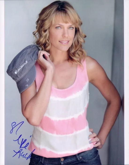Arianne Zucker autograph