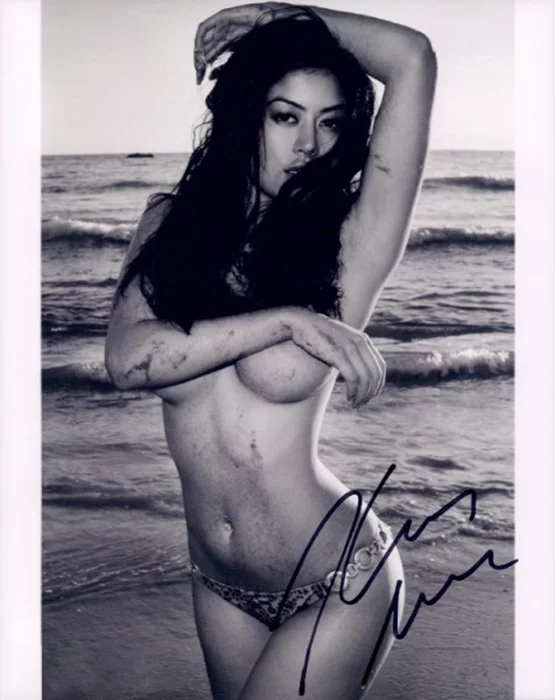 Kim Lee autograph