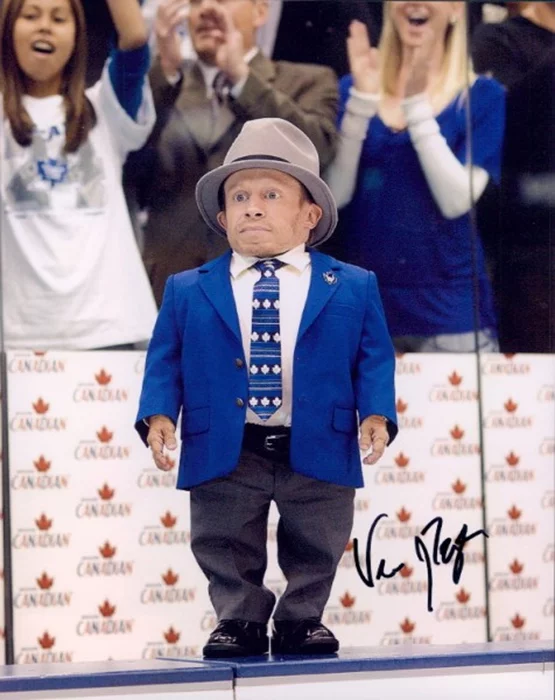 Verne Troyer autograph