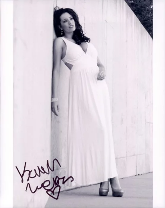 Kaitlan Welton autograph