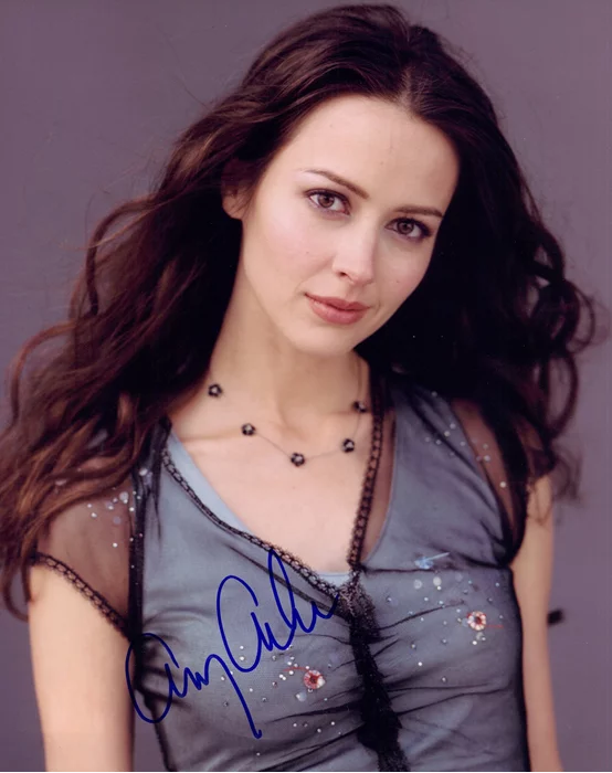 Amy Acker autograph