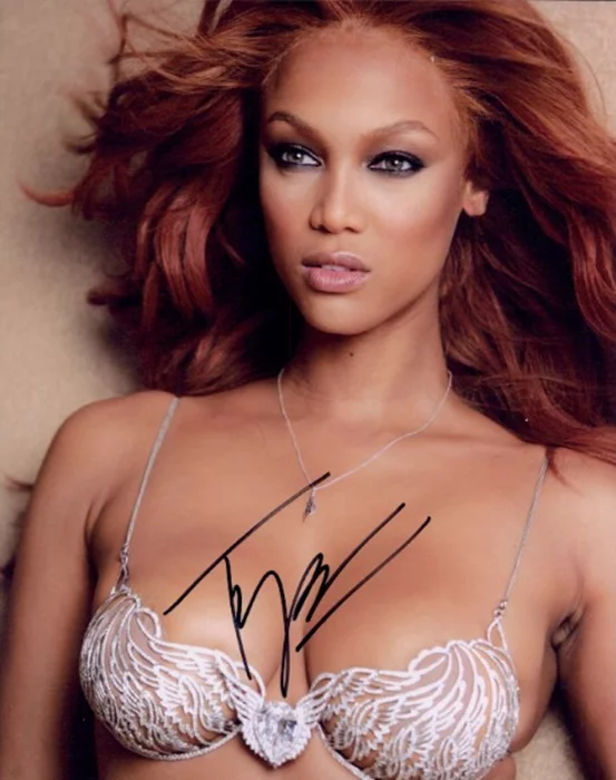 Tyra Banks autograph