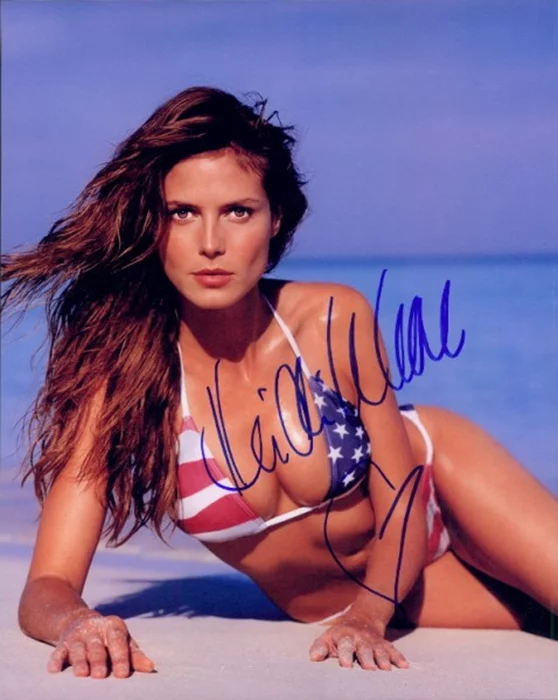 Heidi Klum autograph