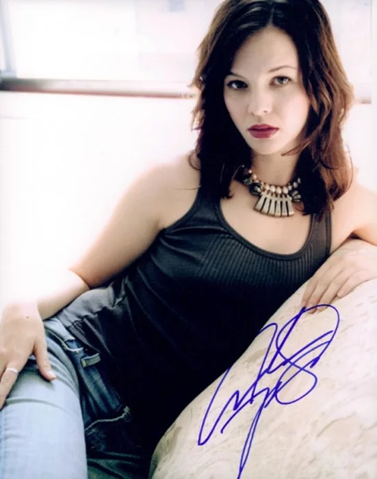 Amber Tamblyn autograph
