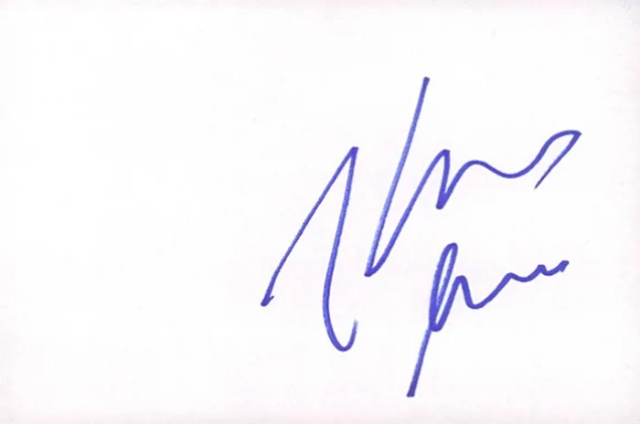 Kim Lee autograph