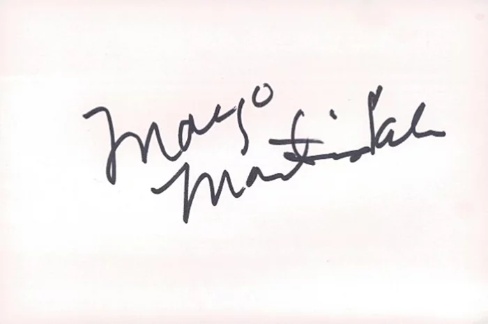 Margo Martindale autograph