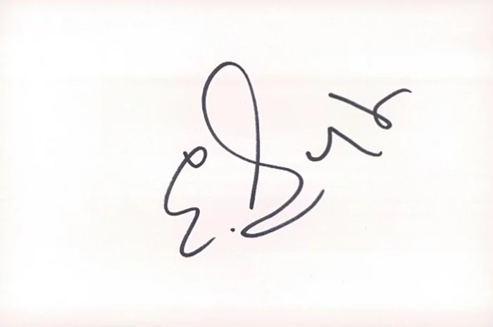 Eric Stonestreet autograph