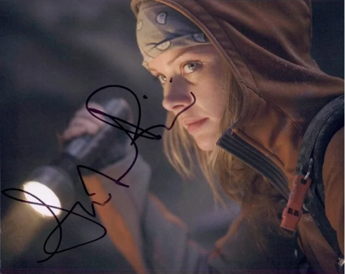 Anita Briem autograph