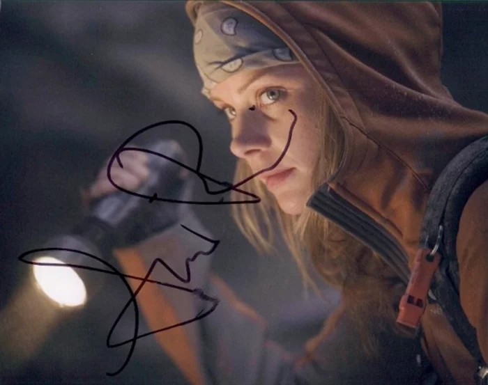 Anita Briem autograph