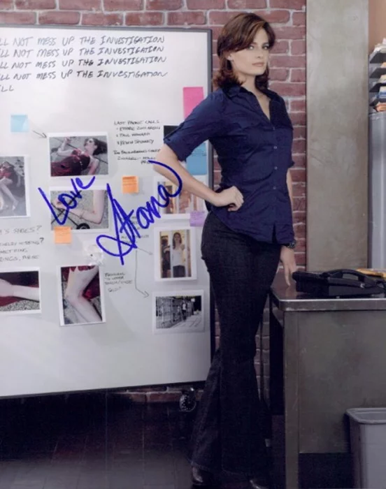 Stana Katic autograph